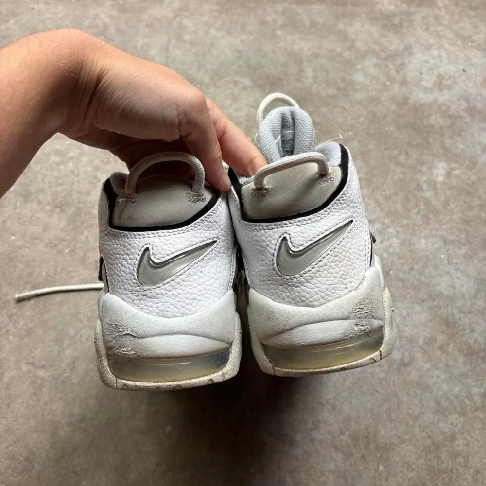 Nike Air More Uptempo white trainers  Youth Size US 7.5 or women's 8.5
